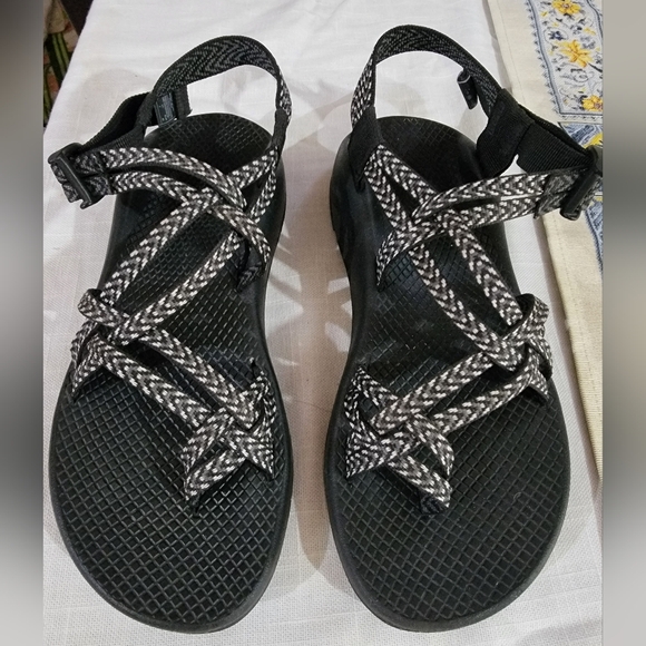 Chaco Sandals Size 9 - Picture 1 of 6